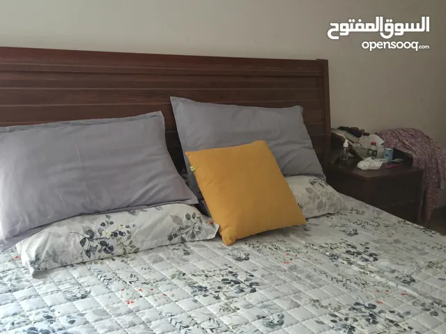 غرفة نوم خشب بحريني ثقيل للبيع