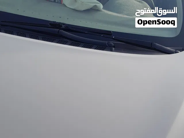2014 هيونداي النترا Standard