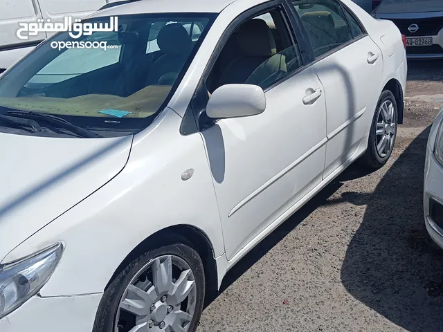 تويوتا كورولا 2010 للبيع