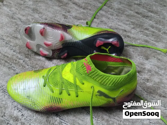 حذاء بوما اصلي مع شنتته الاصلية مستعمل بحالة الجديد وبسعر ممتاااز