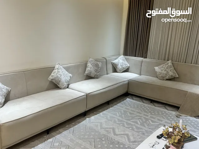 للبيع كورنر