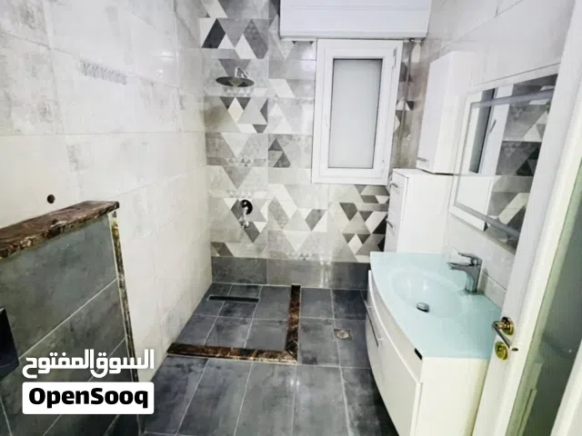 حاجه نضيفه و موقع منتاز و قريب من جميع الخدمات