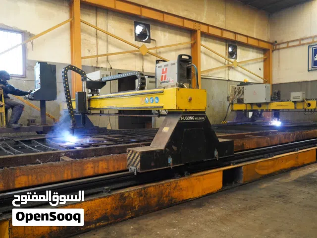 للبيع عدد 2 ماكينات قص بلازما CNC مستعملة HUGONG WELDERS