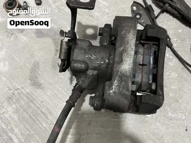 قطع غيار تيوتا بريوس ياباني اصلي 2012