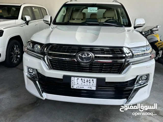تويوتا لاندكروزر موديل 2021 فئة GXR السياة قطعة فريدة نادرة ضمان و وكالة شركة ساز الباب الأول