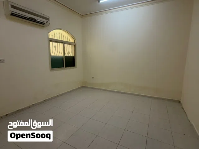 ستوديو مقابل اسبير