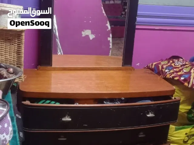 تسريحة مودرين خشب ممتاز