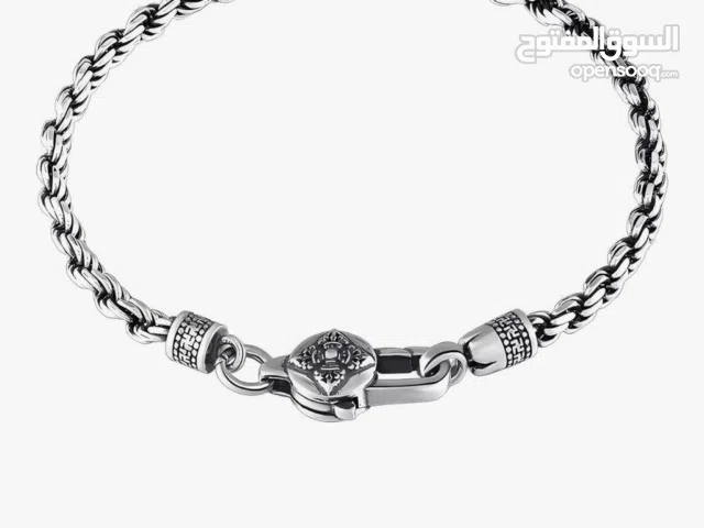 انسيال رجالى  فضه عيار 925 شيك قوى وسنبل جدا كنت شاريه هديه وتم تغير الهديه  ولا احتاجه الان