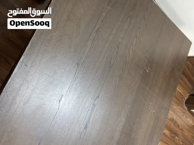 طاولة مطبخ