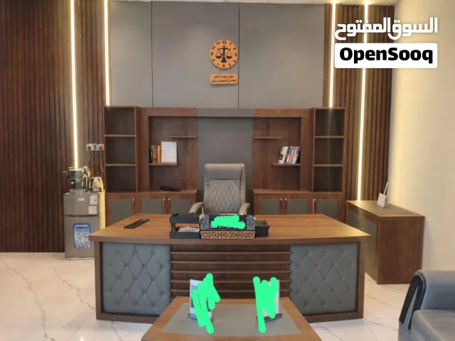 ميز مكتب مع مكتبة