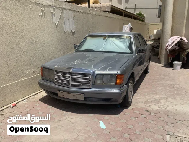 1990 مرسيدس بنز الفئة-SE SEL 300