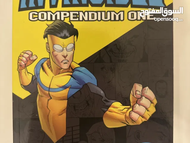Invincible compendium 1 and 2 comic book  المجلد الأول والثاني من سلسلة القصص المصورة "Invincible".