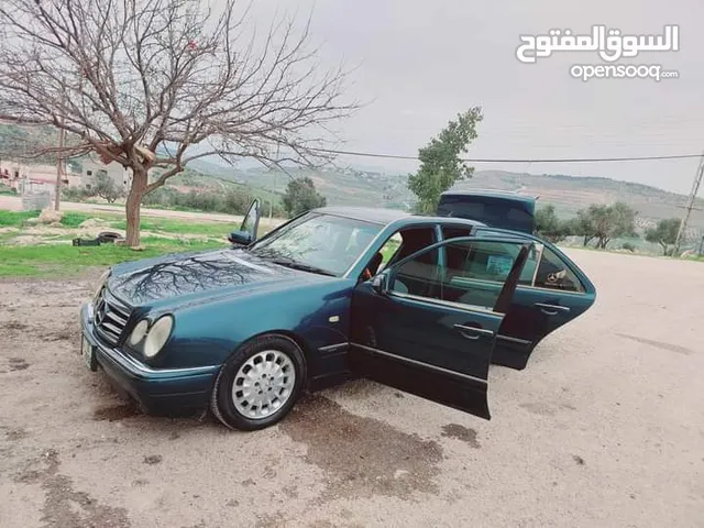 Mercedes Benz E-Class 1996 in Zarqa