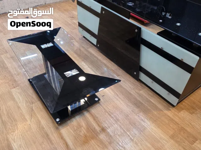 ميز مكتب + ميز وسطي ( درجة اولى ) بحالة جيدة جدا