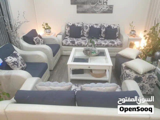 لوجه السرعة بسبب النقل اغراض متفرفة للبيع طقم كنب كامل ،طاولة طعام من هوم سنتر اكسسوارات الخ