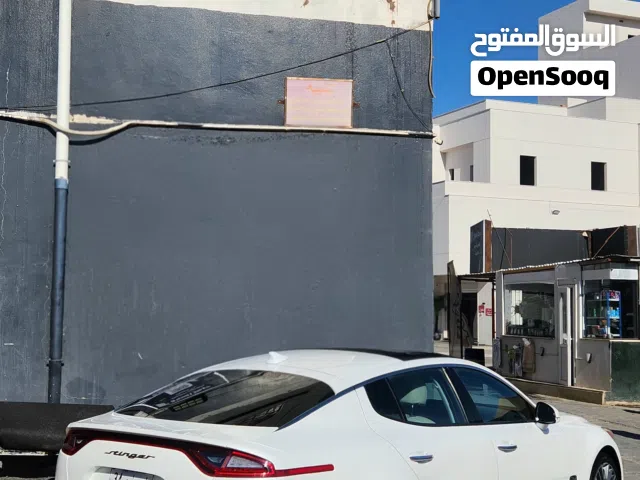 2019 كيا ستينجر GT