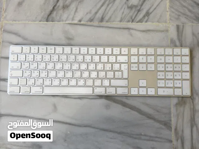 Apple Magic Keyboard مع لوحة أرقام – عربي / إنجليزي