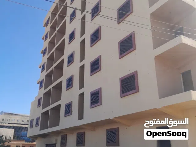 برج سكني بالخرطوم الثالثة مربع 37 غرب الحديقة الدولية وشرق مستشفى الدوحة، وهو عبارة عن أرضى +7 طوابق
