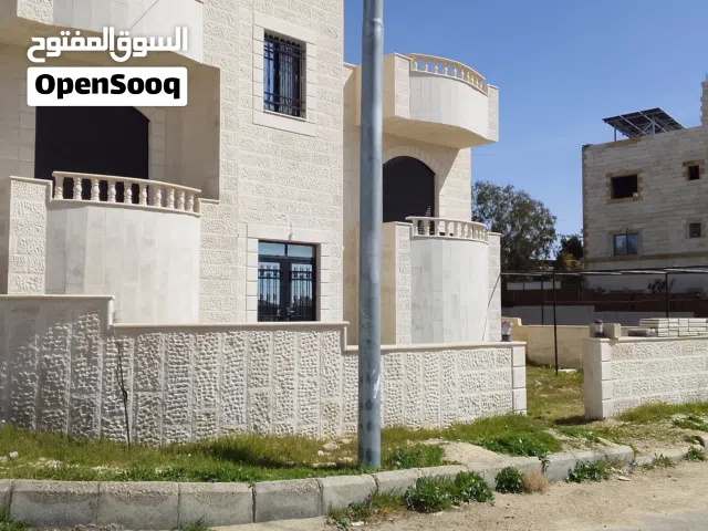 200 m2 4 Bedrooms Townhouse for Sale in Amman Al-Baida