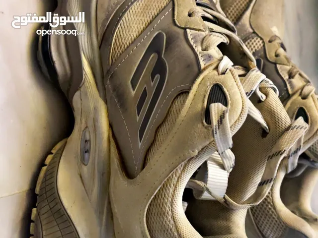 43 Sport Shoes in Amman