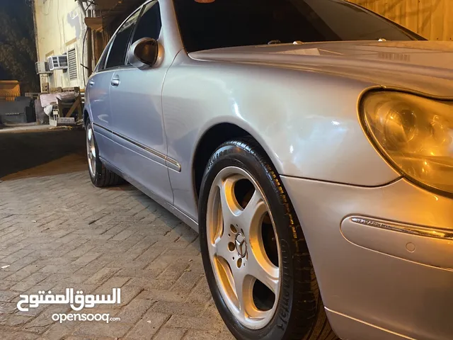 مرسيدس S500 موديل 2003 للبدل فقط