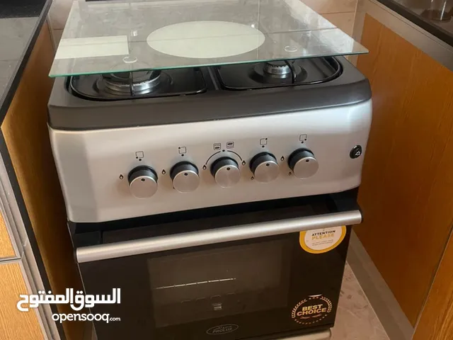 Gas oven with built-in stove, almost new, for sale