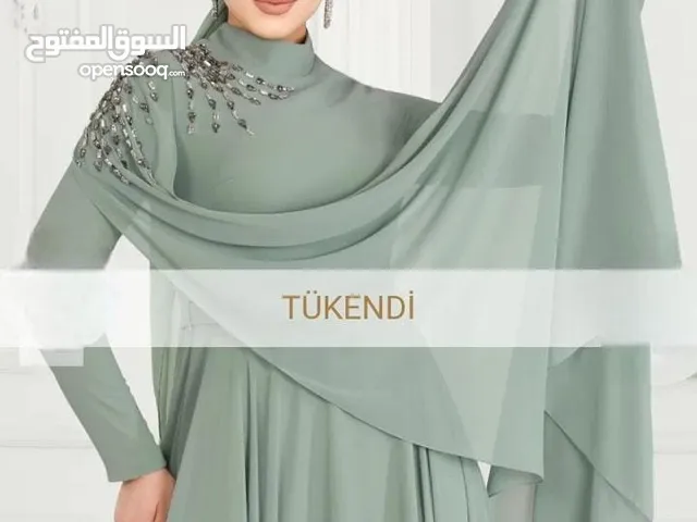 فساتين سهرة وسبورات واطفال اونلاين