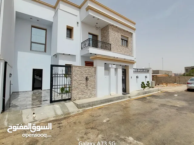 360m2 More than 6 bedrooms Villa for Sale in Tripoli Ain Zara