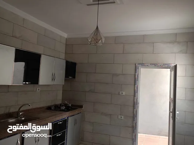120 m2 3 Bedrooms Apartments for Rent in Tripoli Khallet Alforjan