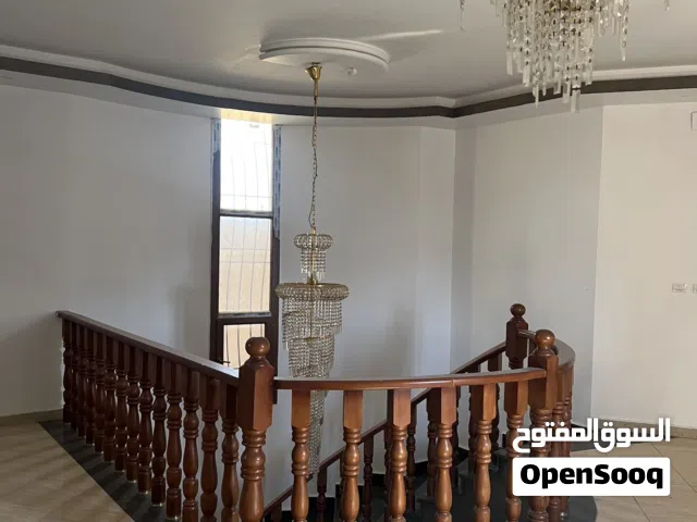 500 m2 4 Bedrooms Townhouse for Rent in Tripoli Al-Serraj