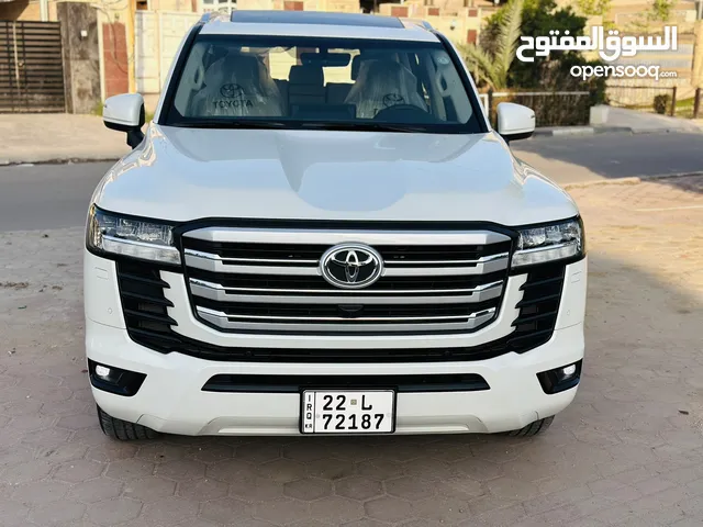 Toyota Land Cruiser GXR in Baghdad