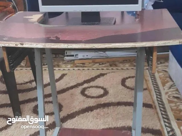 شاشة كمبيوتر مع طاوله للبيع شاشة كمبيوتر مع طاوله للبيع شاشة طاوله