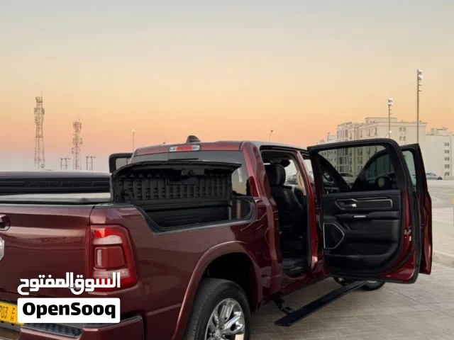 2021 دودج رام Laramie