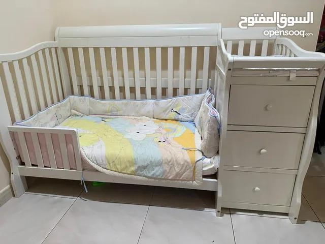 سرير اطفال غير مستعمل حتى 5 سنوات 