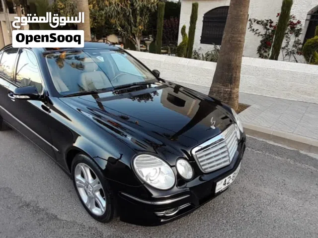 2008 مرسيدس بنز الفئة-E E 200