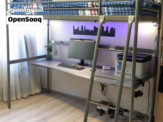 سرير مرتفع من ايكيا مع مكتب وفرة IKEA Loft Bed with Desk  الطول: 208 سم العرض: 97 سم الارتفاع الكلي: