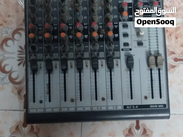 خلاط صوت بيرينجر XENYX X1204USB،