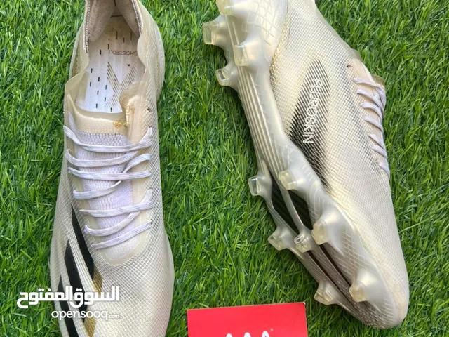 اديداس بروفيشنال مقاس 43 وتلت