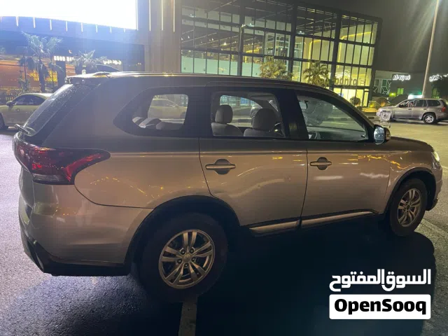 2018 ميتسوبيشي اوتلاندر Aspire