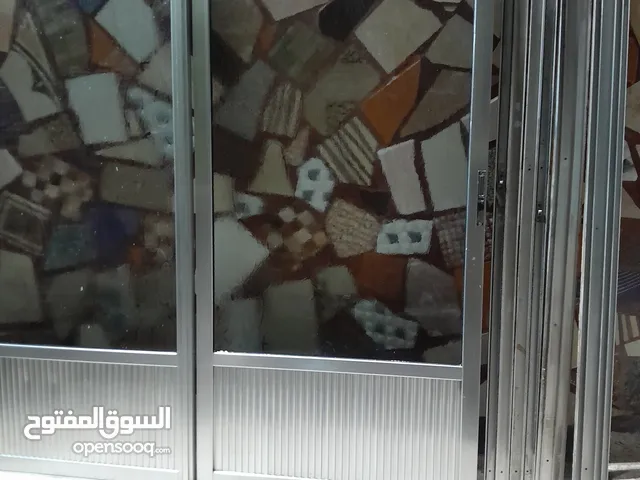 باب ألمنيوم