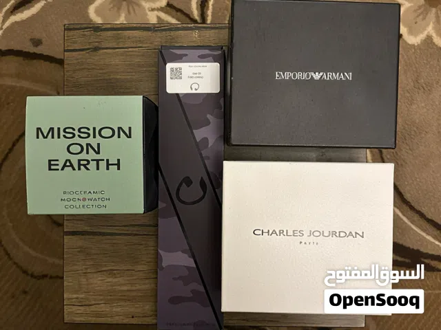 للبيع: اربع ساعات أصلية بحالة جديدة %100