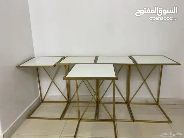 طاولات استعمال نظيف