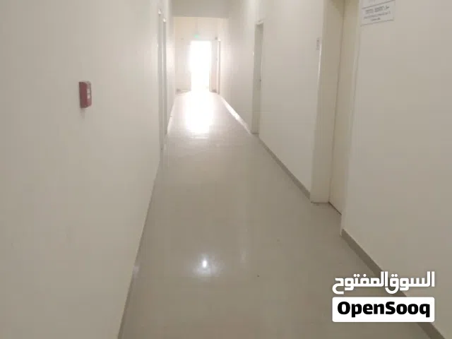 مكتب للايجار في بوظلوف مدينة الشمال