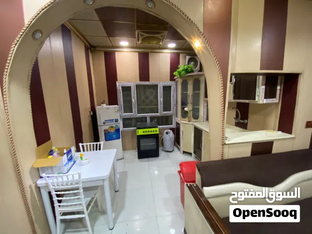 شقة مؤثثة للايجار بالعباسية