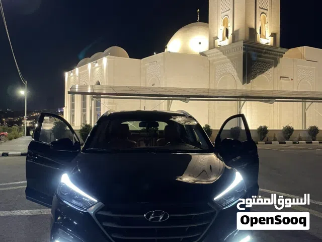 2017, هيونداي, توسان, Standard