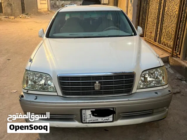2000 Toyota Crown Crown