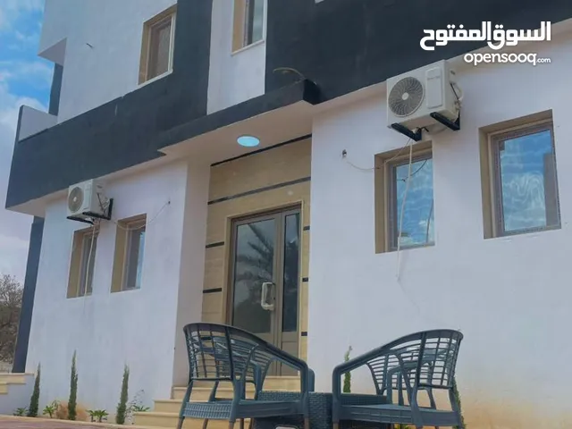100 m2 2 Bedrooms Apartments for Rent in Benghazi Al Hawary