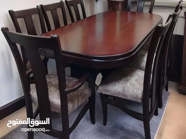 طوله سفره طعام (8) كراسي مع فضيه خشب زان بالكامل بحال الجديد استخدام بسيط جداا للبيع بسعر مغري جدا
