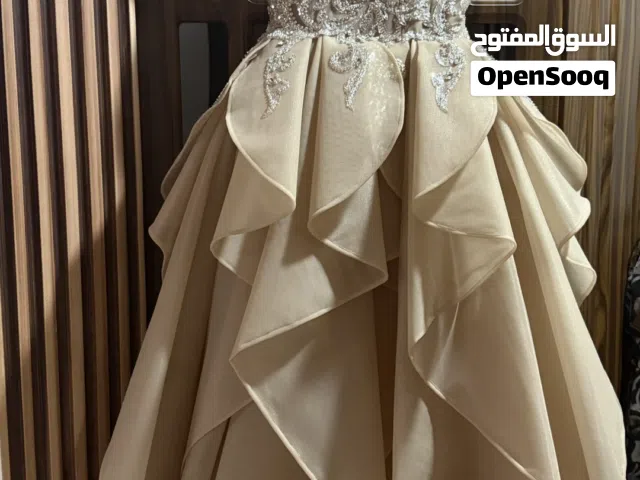 فستان للمناسبات