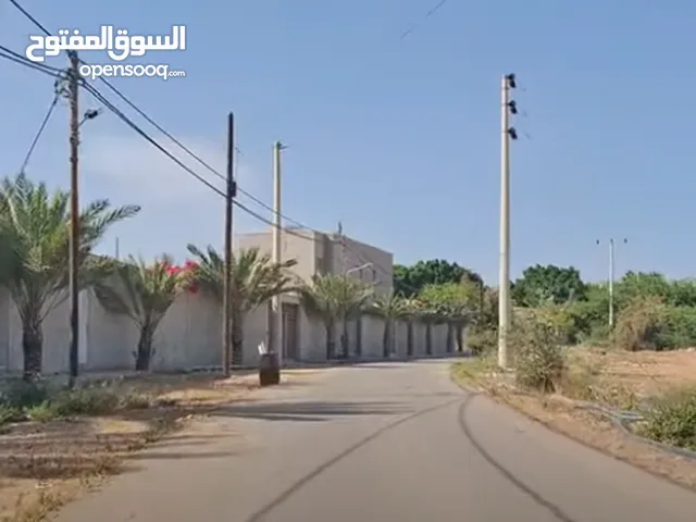 أرض لقطة للبيع المستعجل 985 م مناسبة لشاليه بسعر حرق
